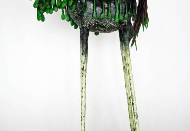 Hästskulptur i polymerlera